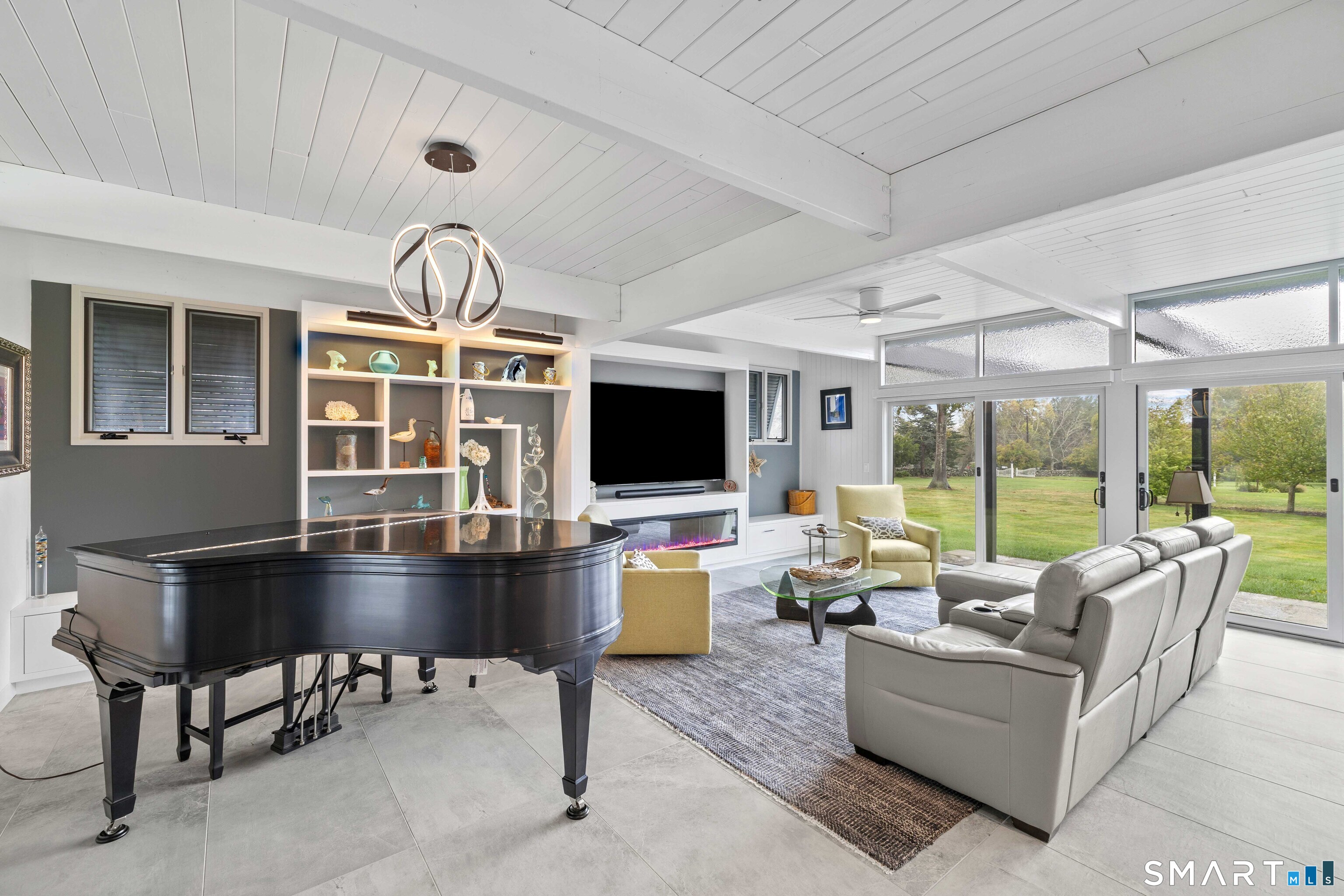 75 Montauk Avenue Stonington CT 06378