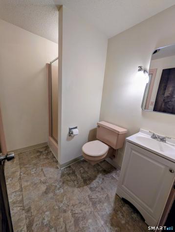 548 Bolton Road Vernon CT 06066