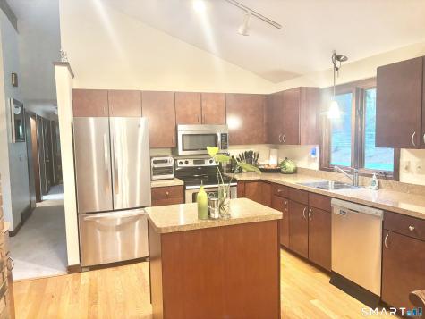 548 Bolton Road Vernon CT 06066