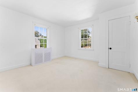 9 Shirley Lane New London CT 06320
