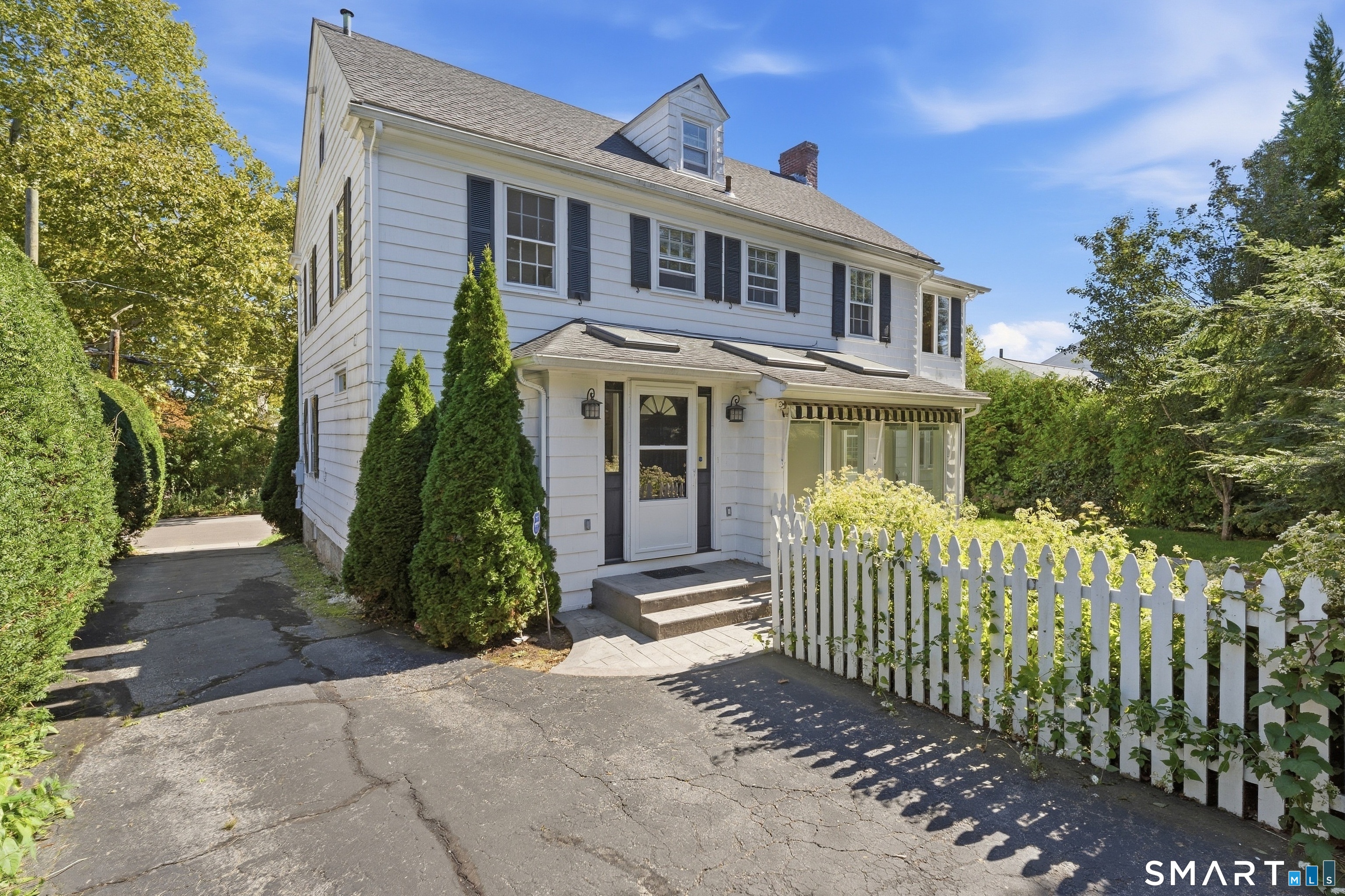 9 Shirley Lane New London CT 06320