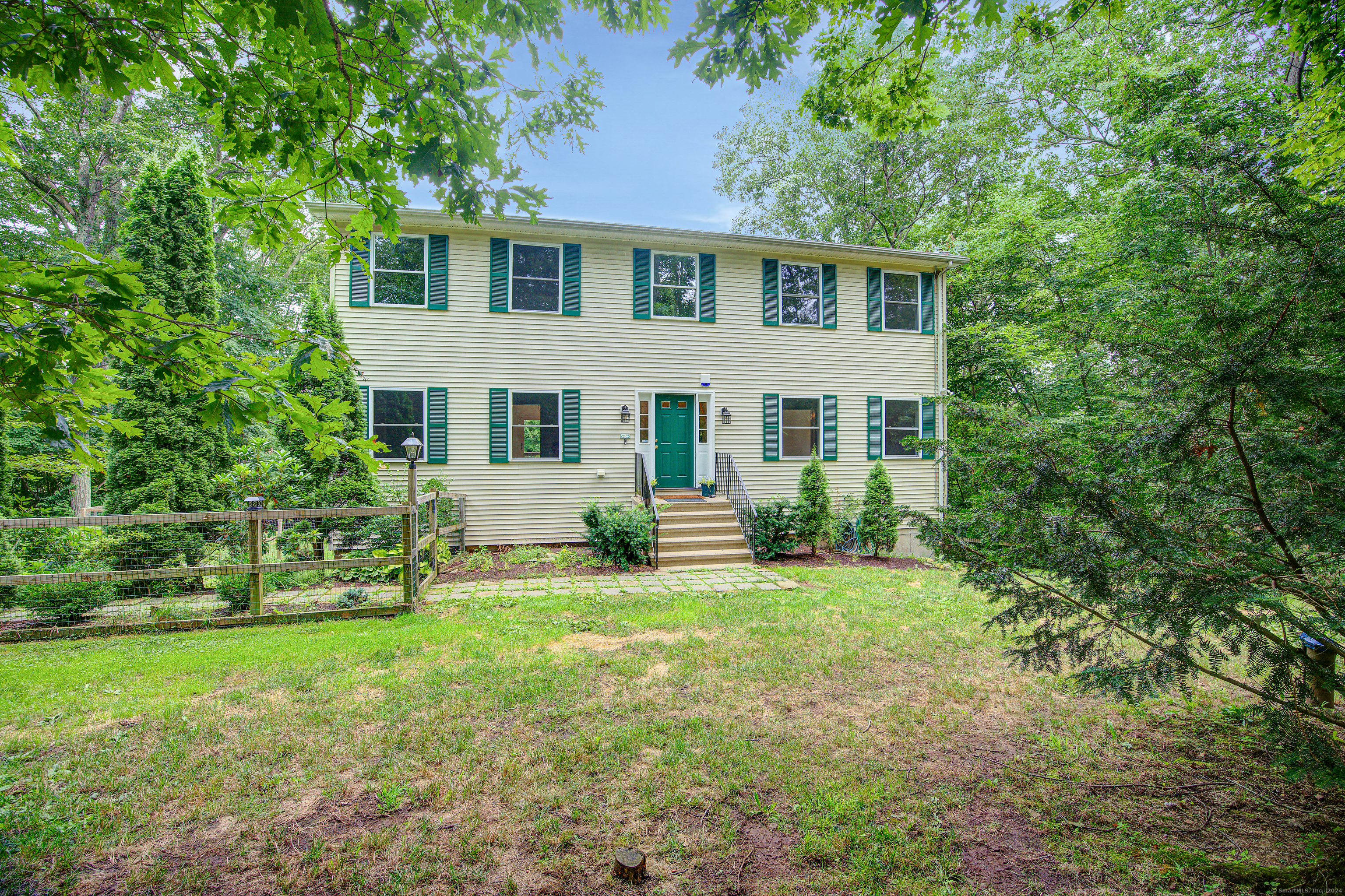 22 Anita Way Warren CT 06754