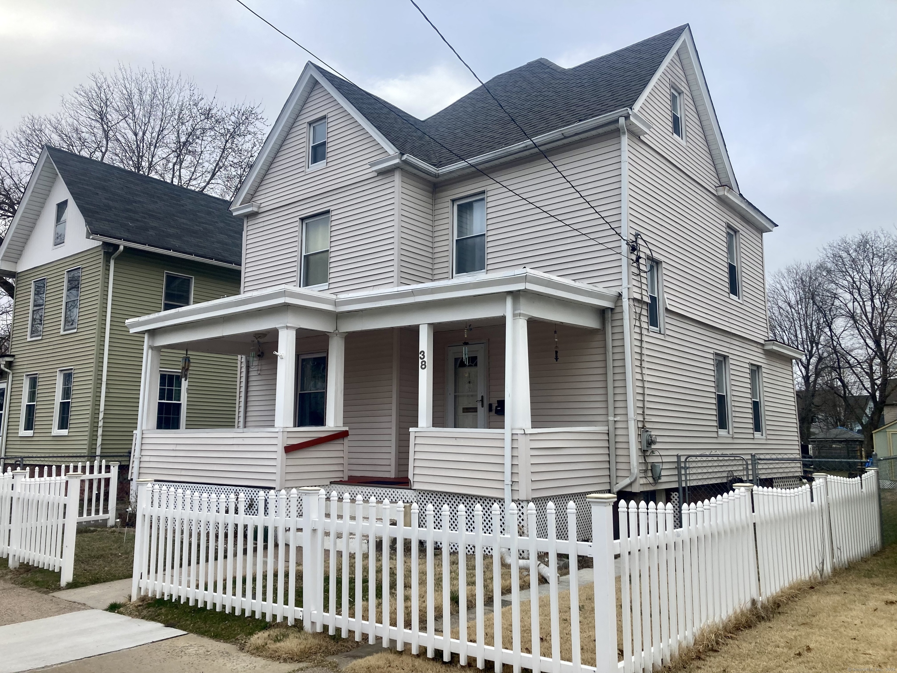 38 Woodbridge Avenue East Hartford CT 06108