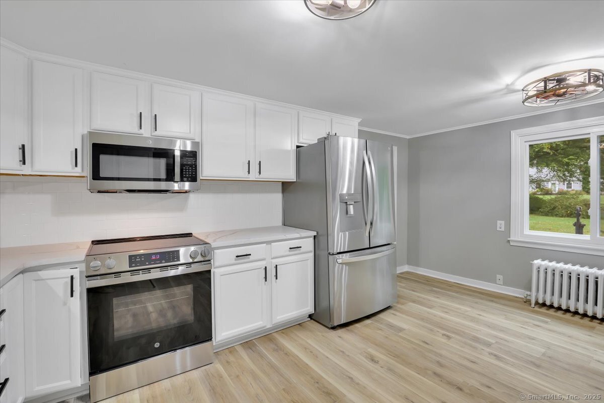 25 Bolleswood Lane Avon CT 06001