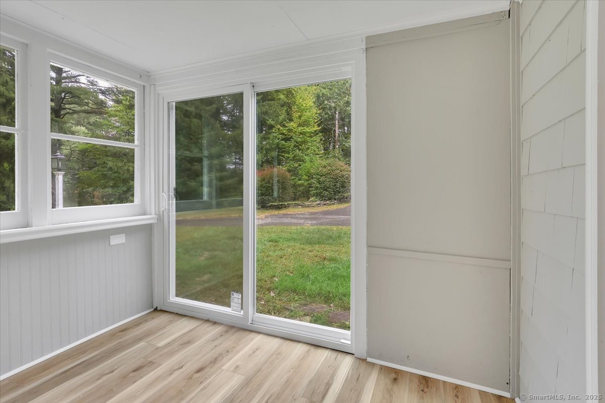 25 Bolleswood Lane Avon CT 06001