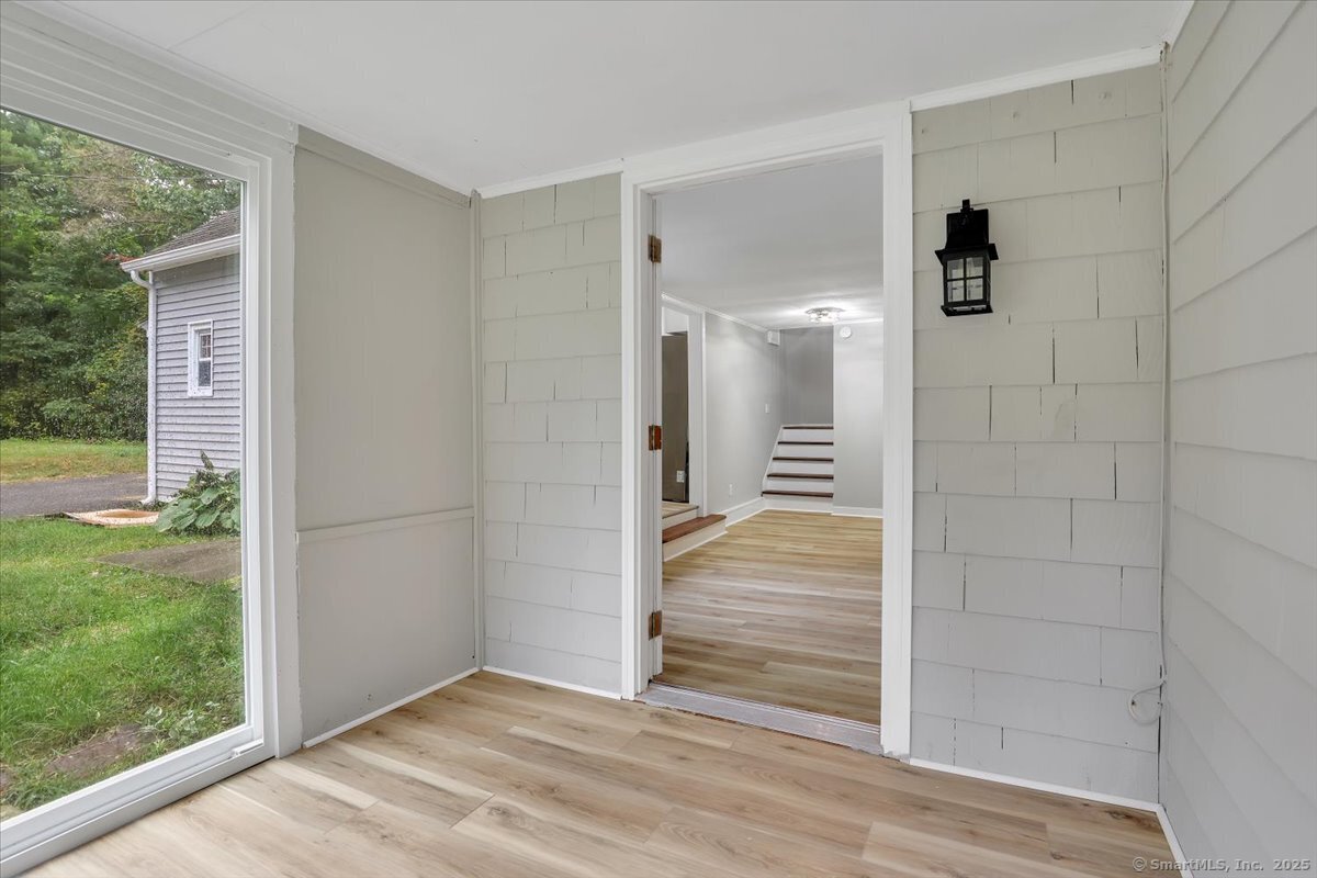 25 Bolleswood Lane Avon CT 06001