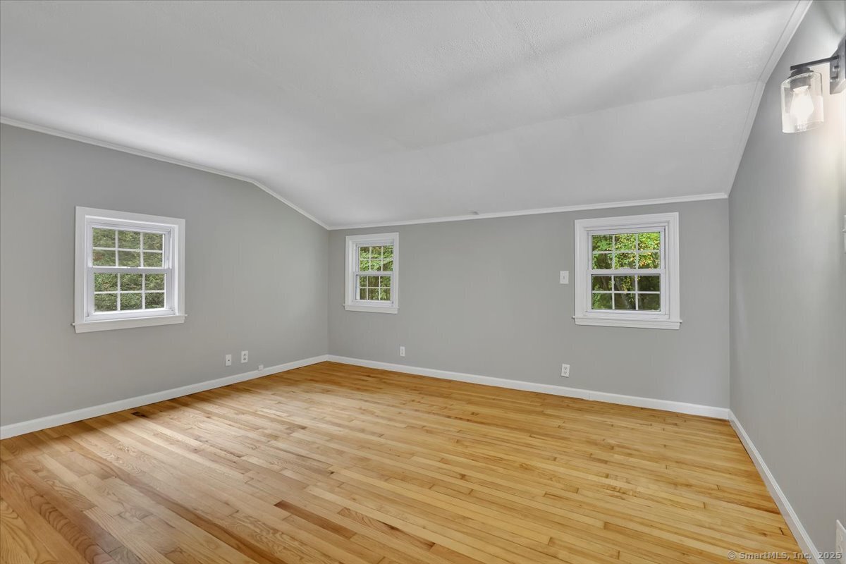 25 Bolleswood Lane Avon CT 06001