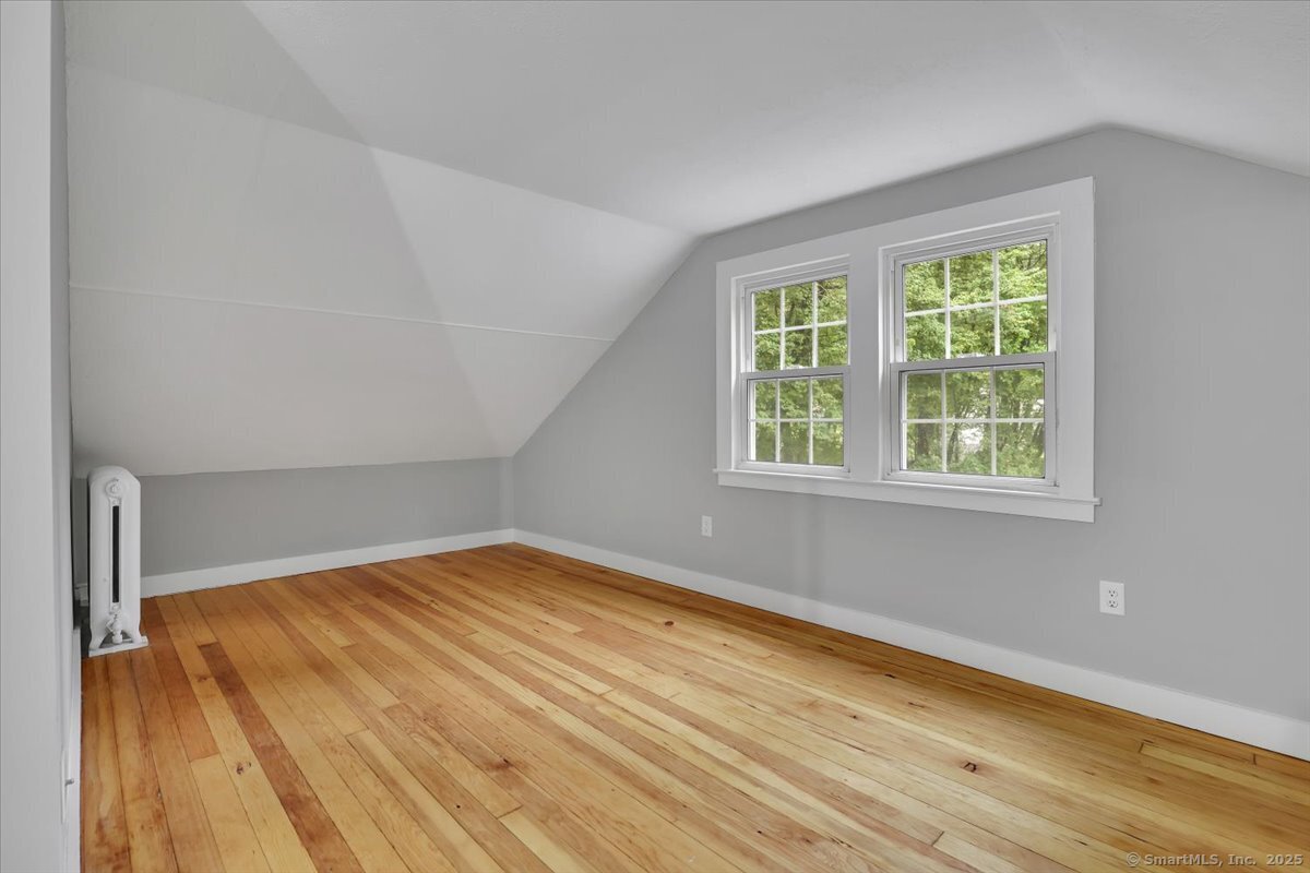 25 Bolleswood Lane Avon CT 06001