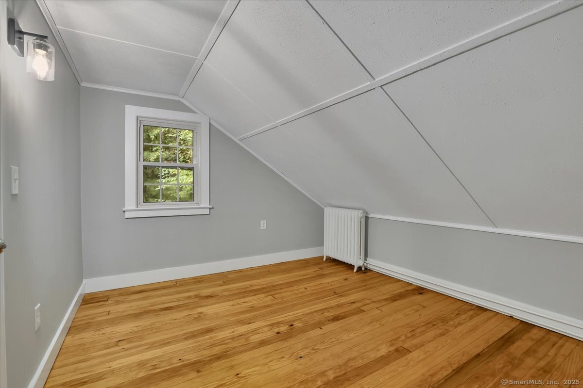 25 Bolleswood Lane Avon CT 06001