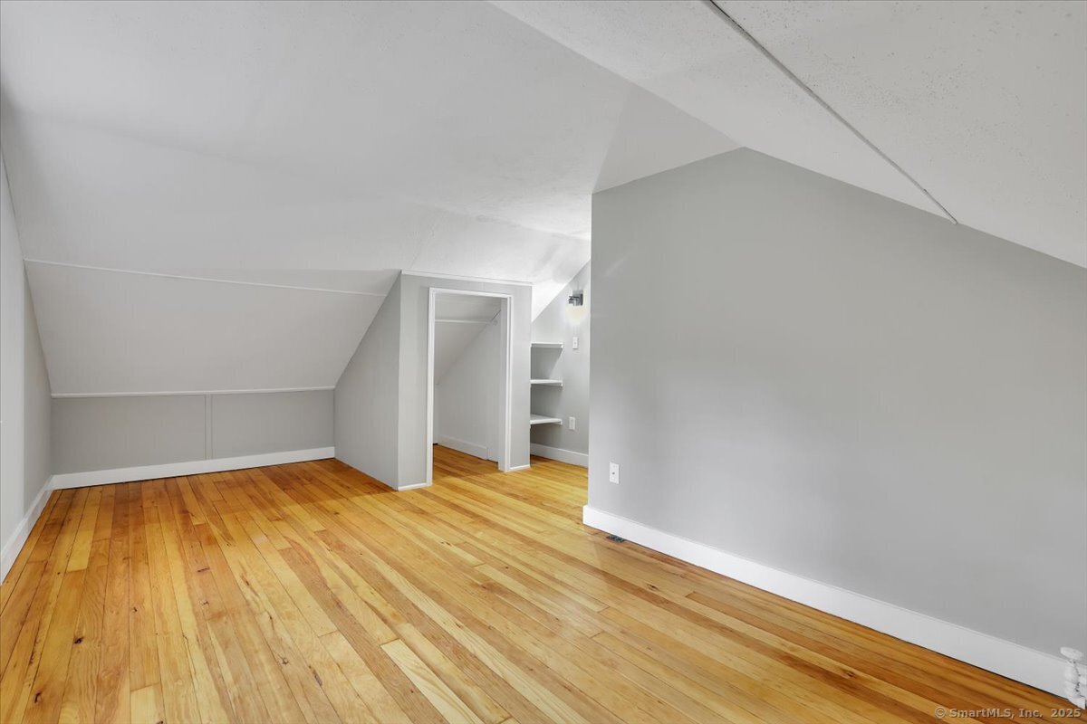 25 Bolleswood Lane Avon CT 06001