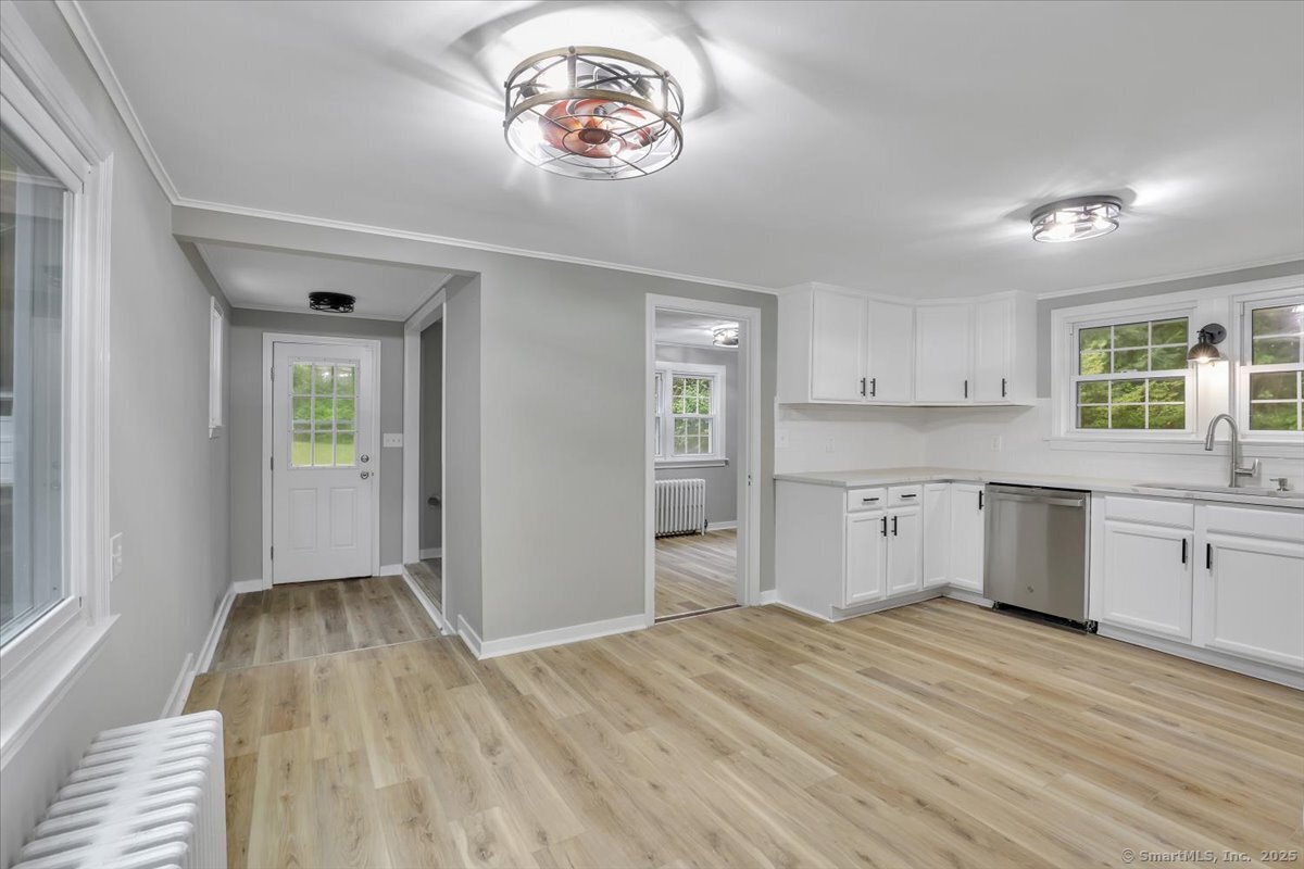 25 Bolleswood Lane Avon CT 06001