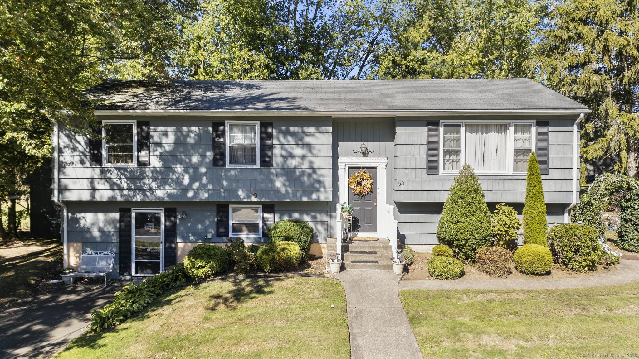 23 Meadowbrook Road West Haven CT 06516