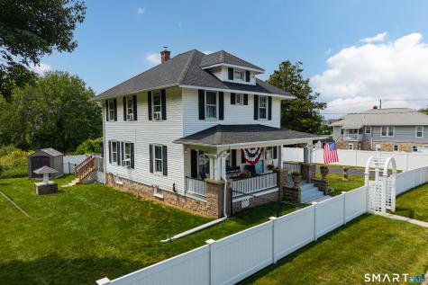 9 East Bishop Street Waterford CT 06385