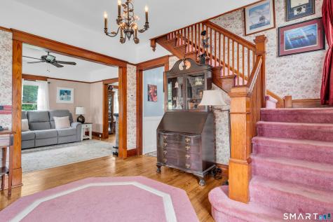 9 East Bishop Street Waterford CT 06385
