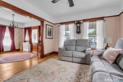 9 East Bishop Street Waterford CT 06385