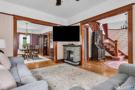 9 East Bishop Street Waterford CT 06385