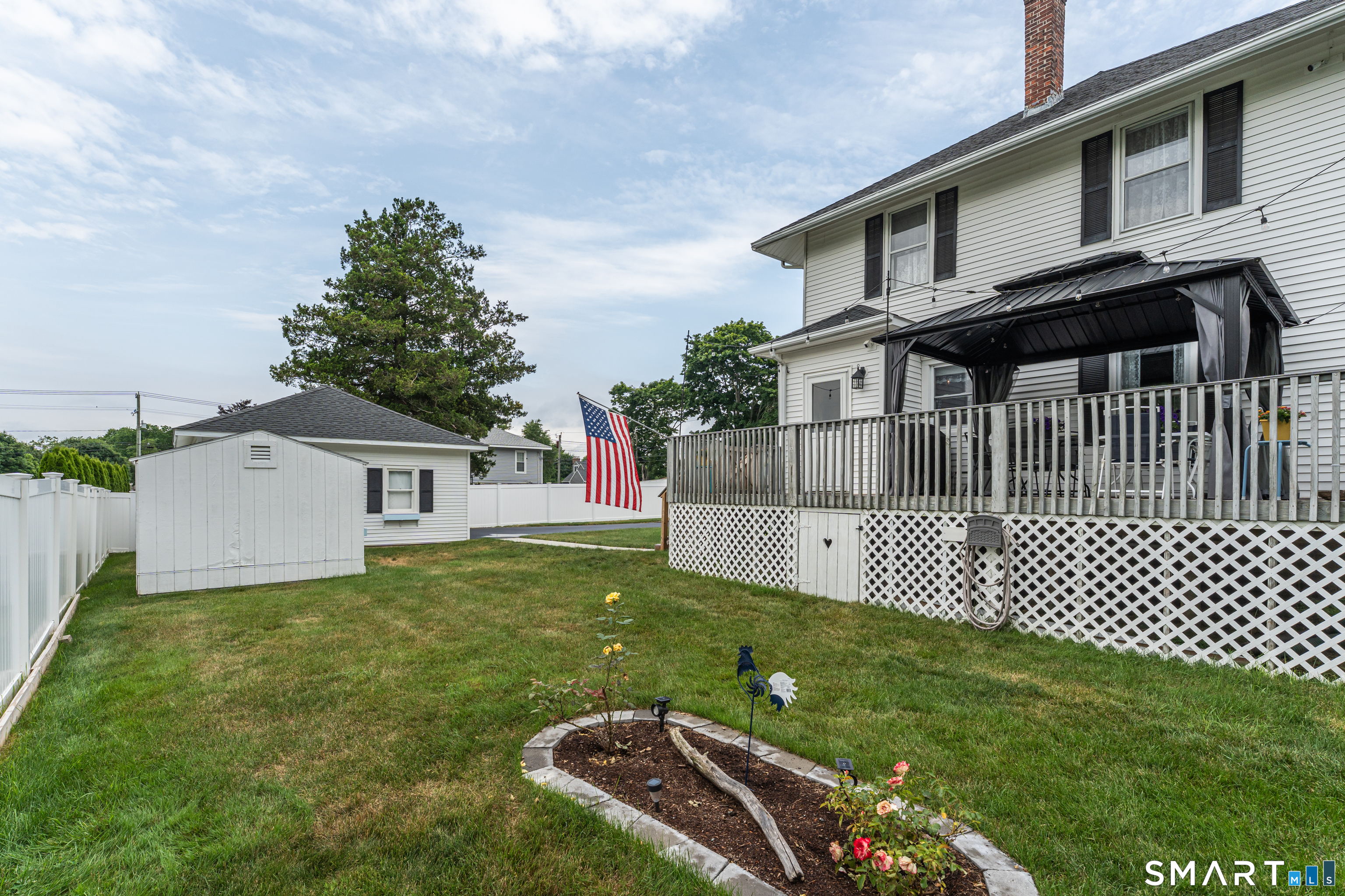 9 East Bishop Street Waterford CT 06385