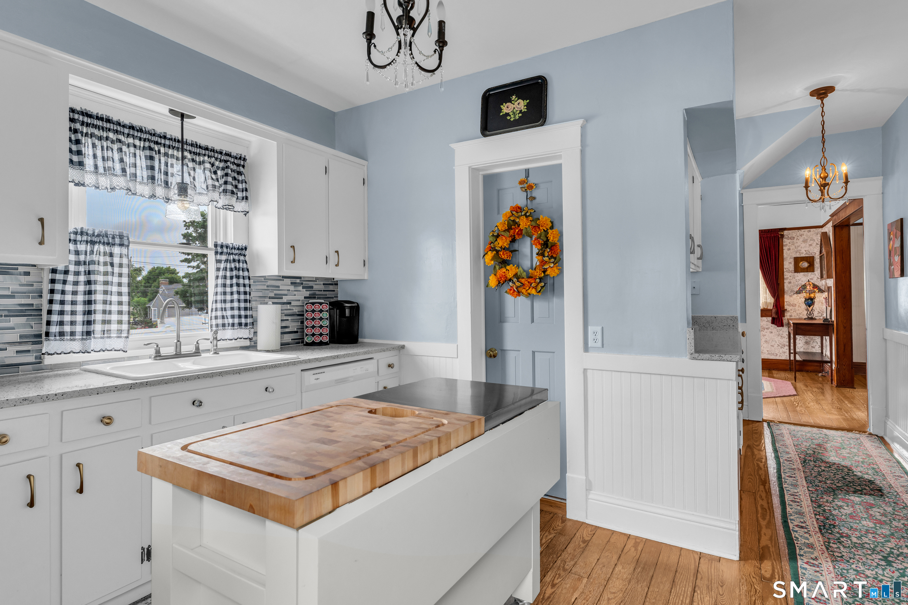 9 East Bishop Street Waterford CT 06385