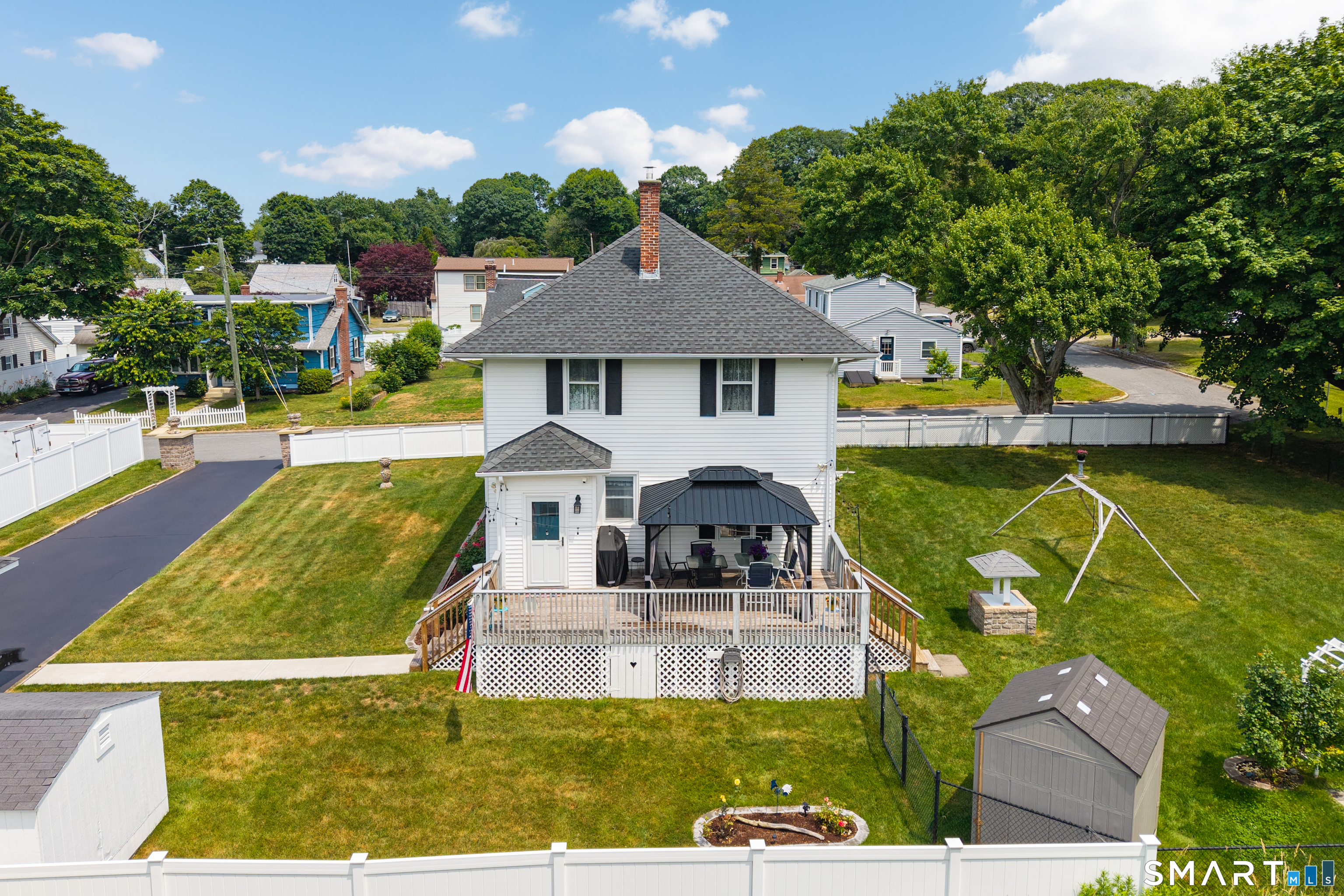 9 East Bishop Street Waterford CT 06385