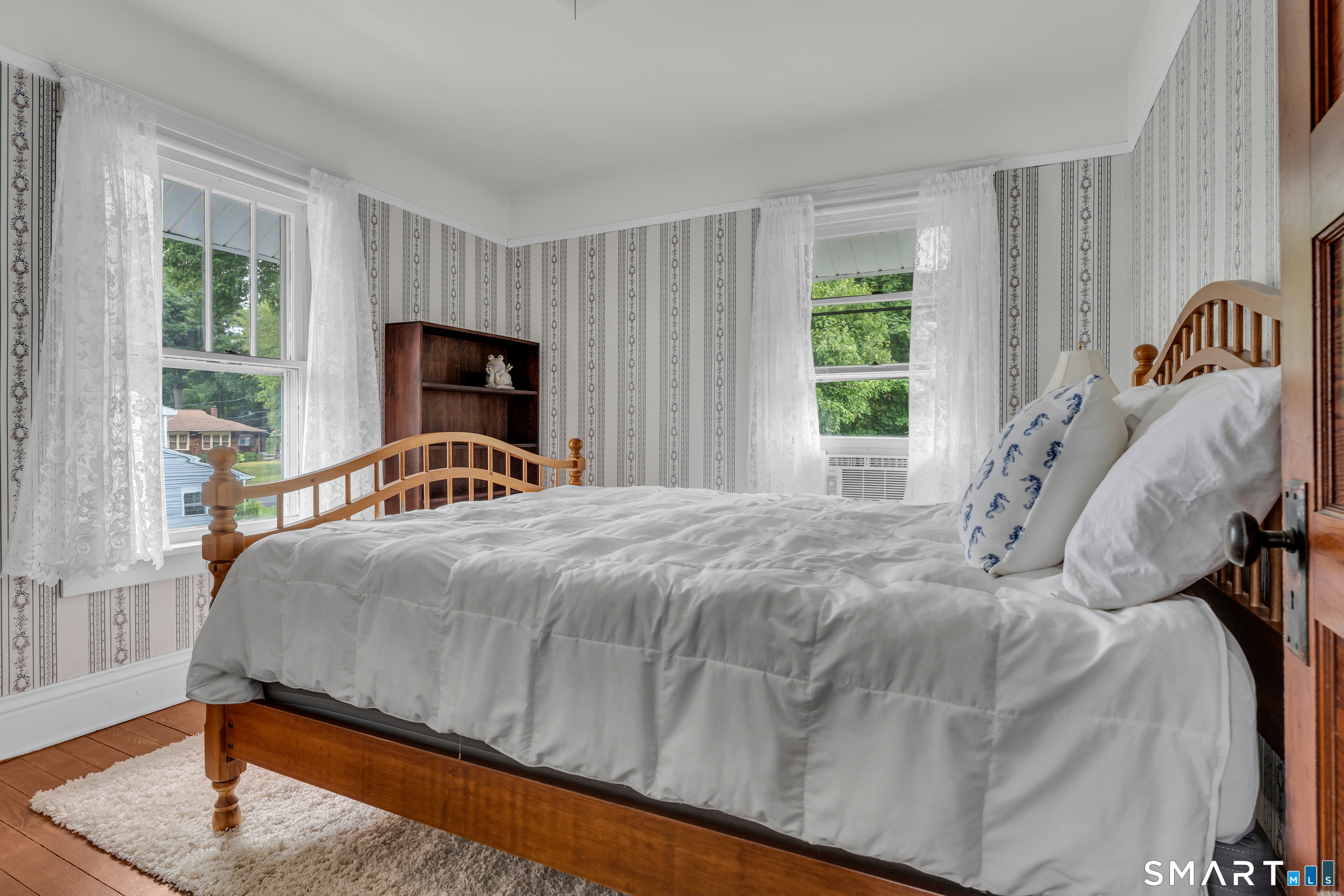 9 East Bishop Street Waterford CT 06385