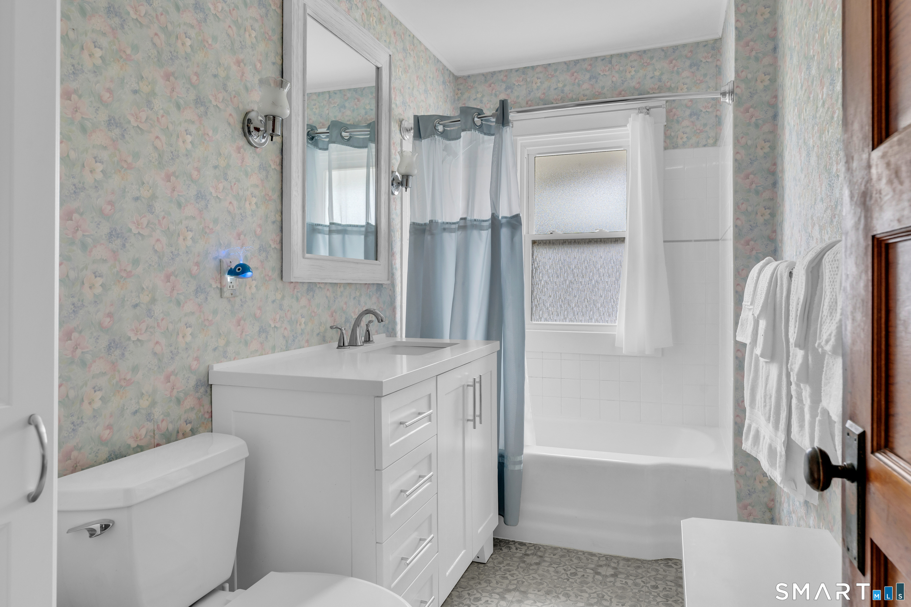 9 East Bishop Street Waterford CT 06385