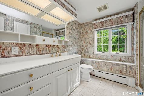 16 Shady Lane Redding CT 06896