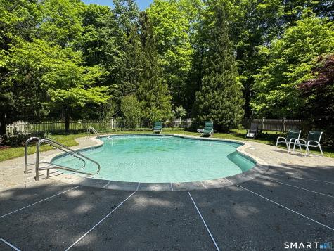 16 Shady Lane Redding CT 06896