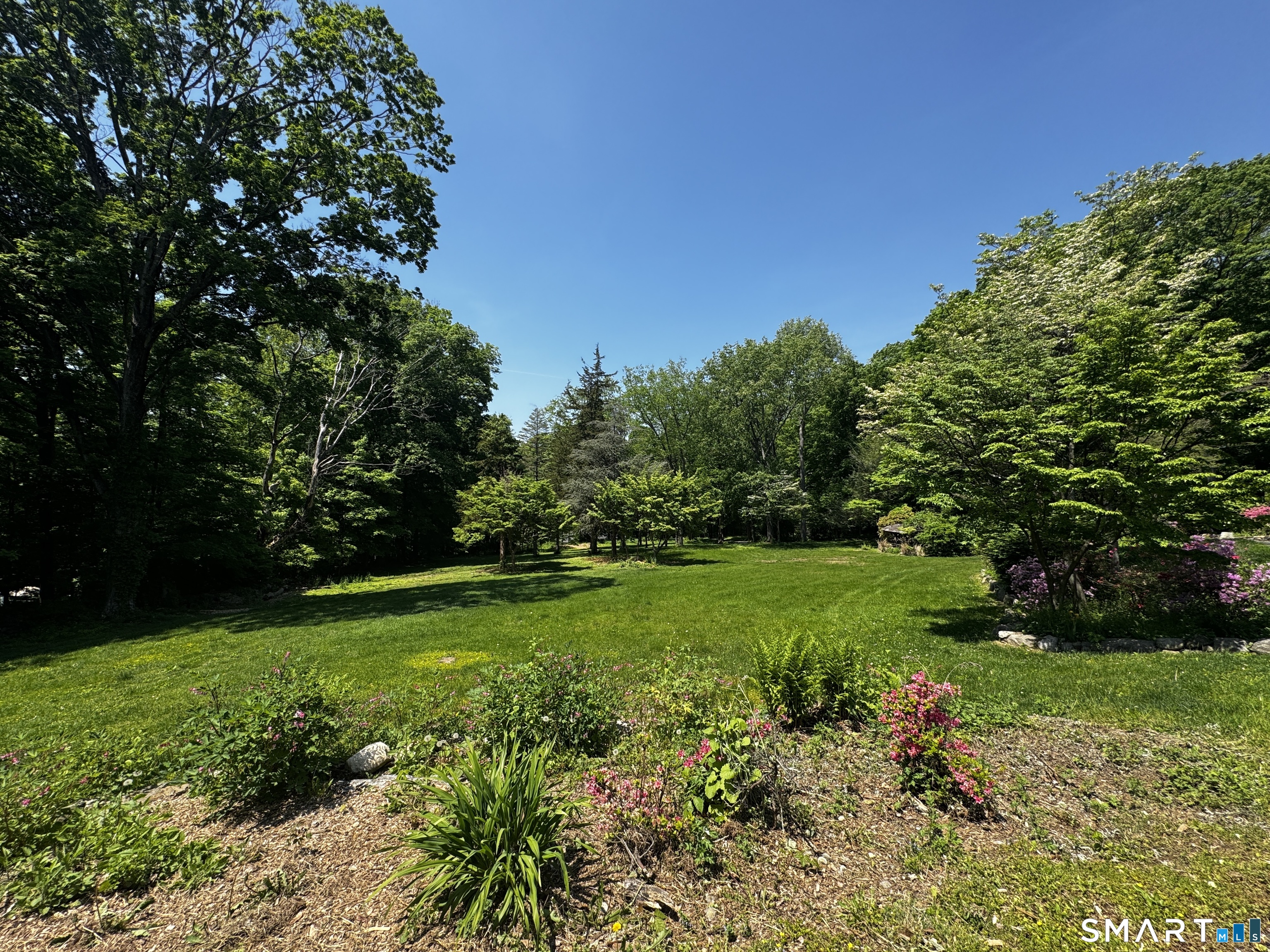16 Shady Lane Redding CT 06896
