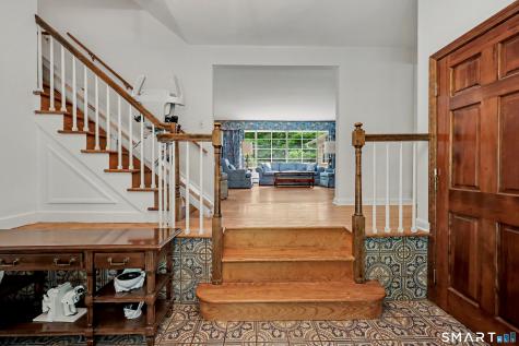 16 Shady Lane Redding CT 06896