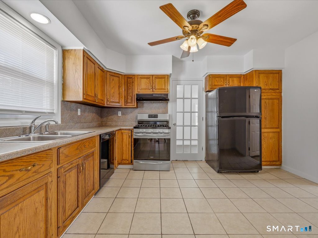 53 Maple Street Meriden CT 06451