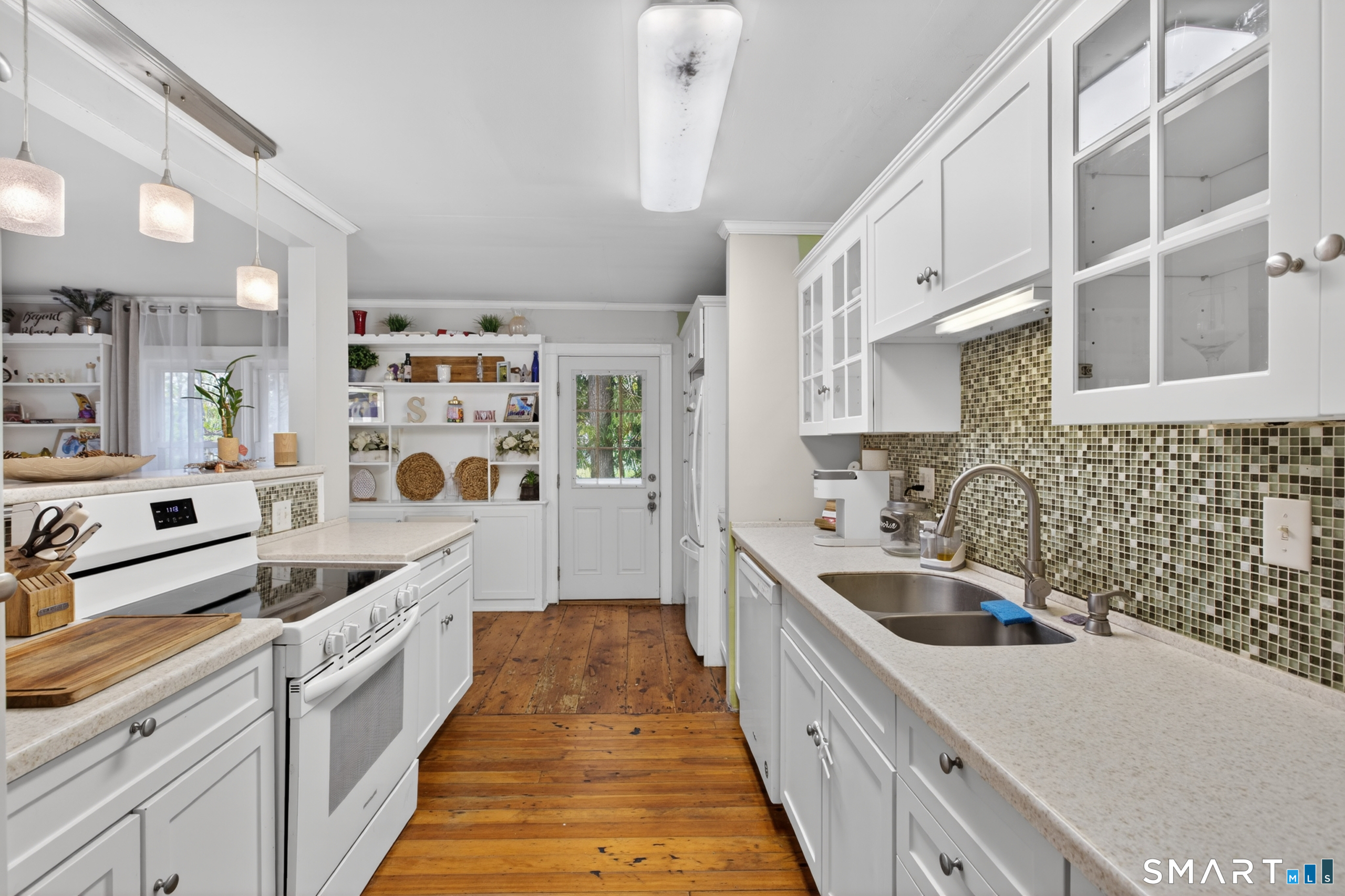6 North Road Foster RI 02825