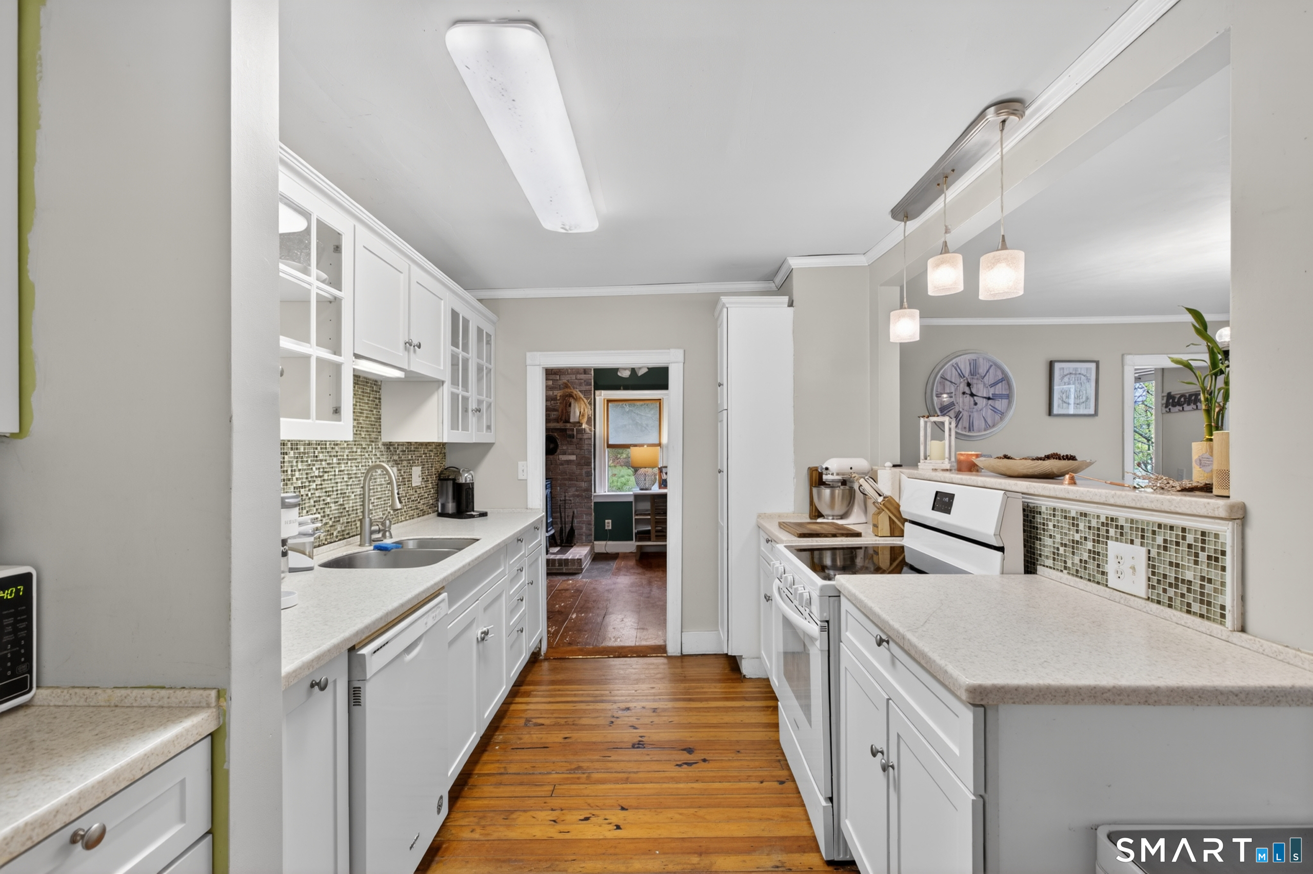 6 North Road Foster RI 02825