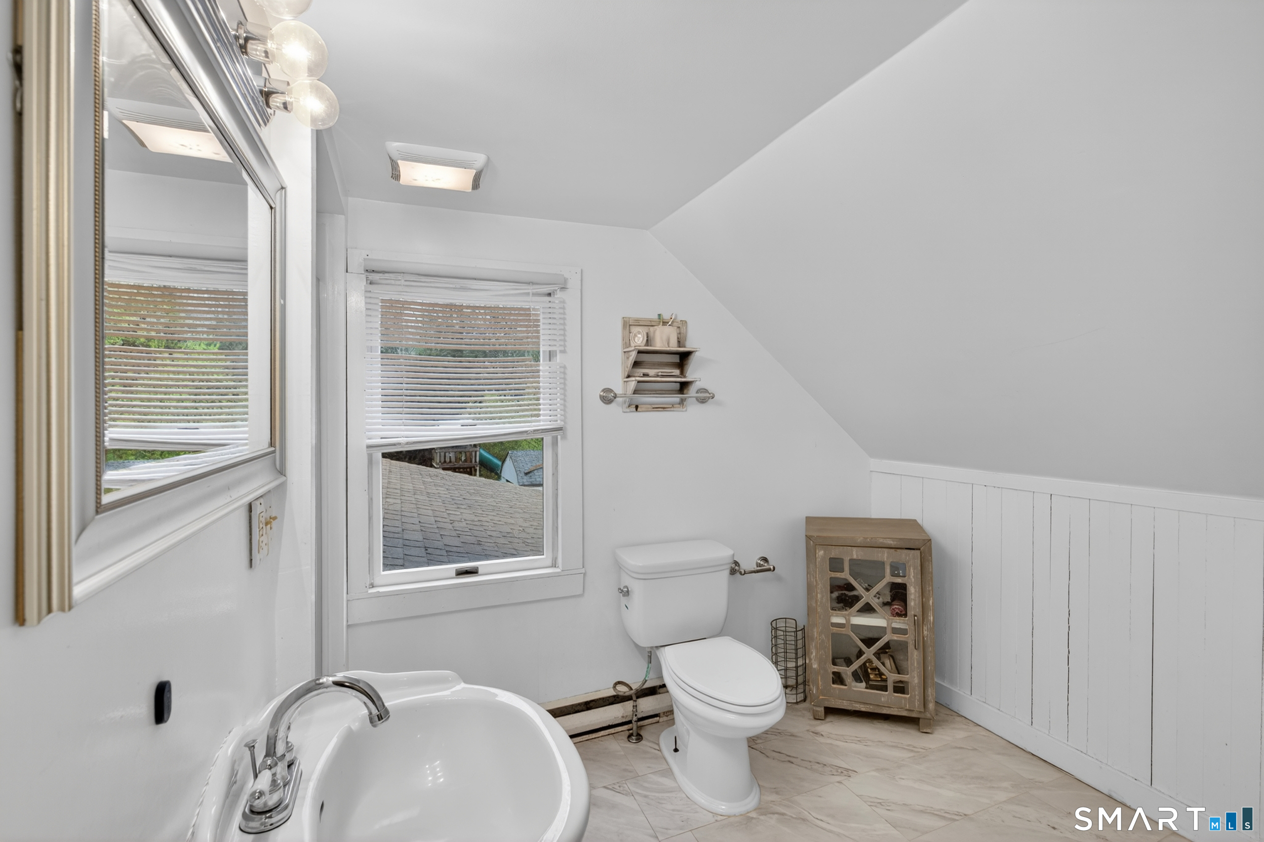 6 North Road Foster RI 02825