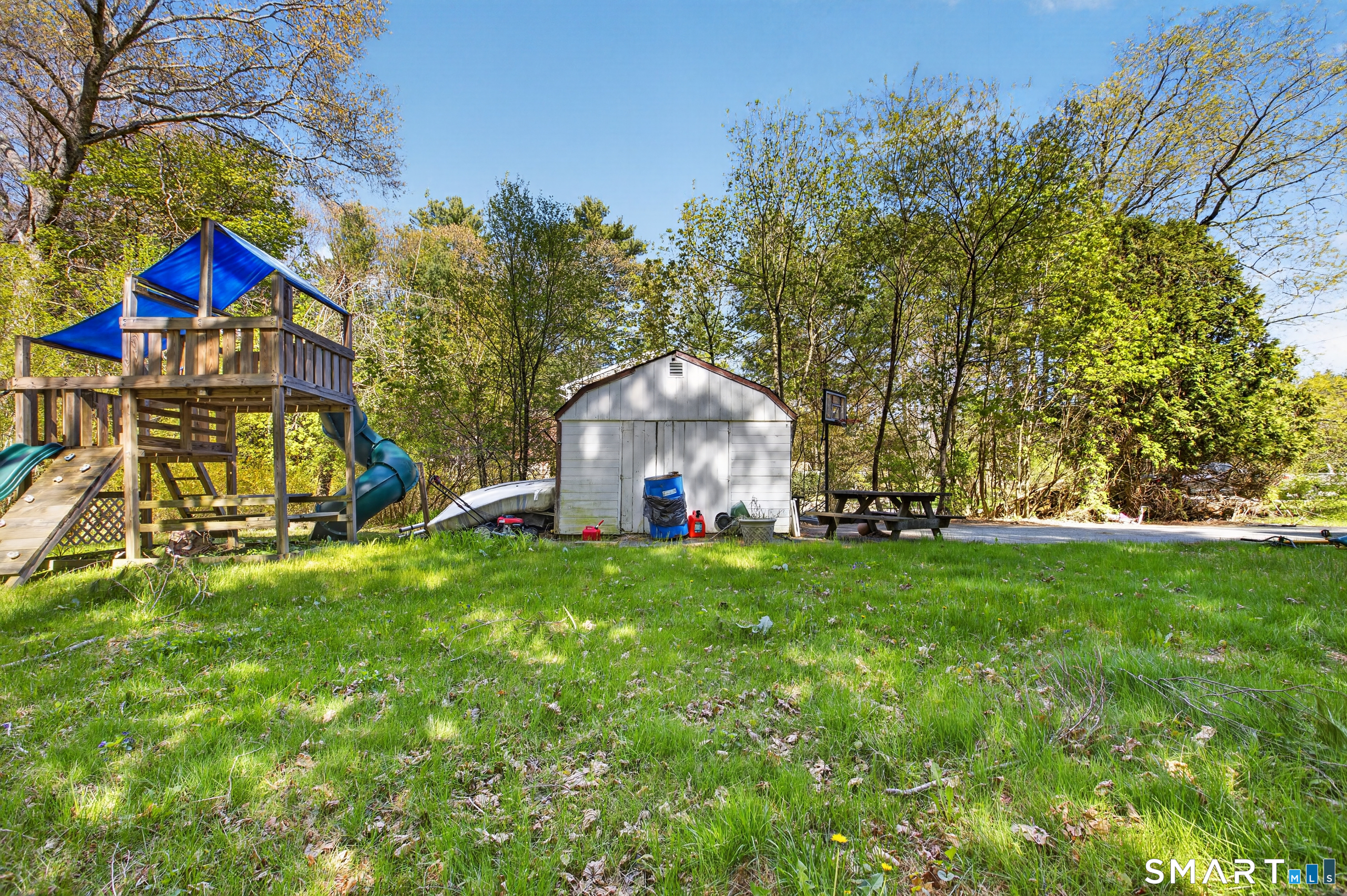 6 North Road Foster RI 02825