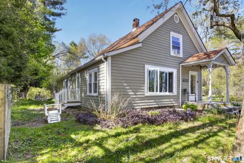 6 North Road Foster RI 02825