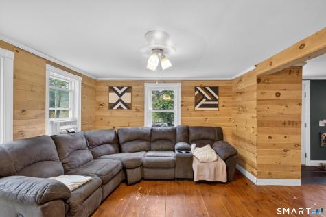 6 North Road Foster RI 02825