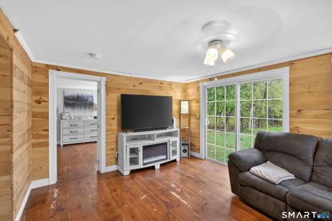 6 North Road Foster RI 02825
