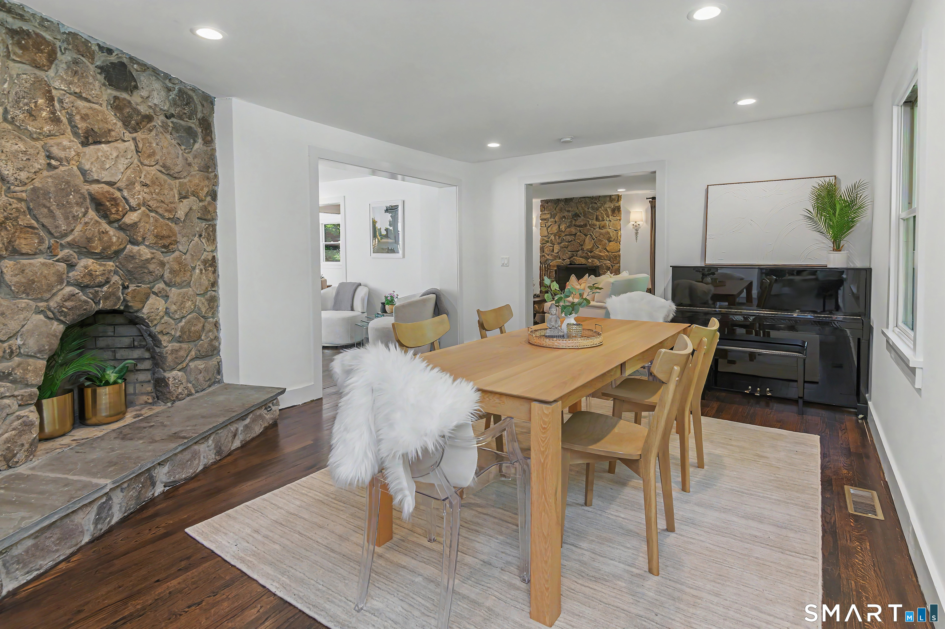 564 Barrack Hill Road Ridgefield CT 06877
