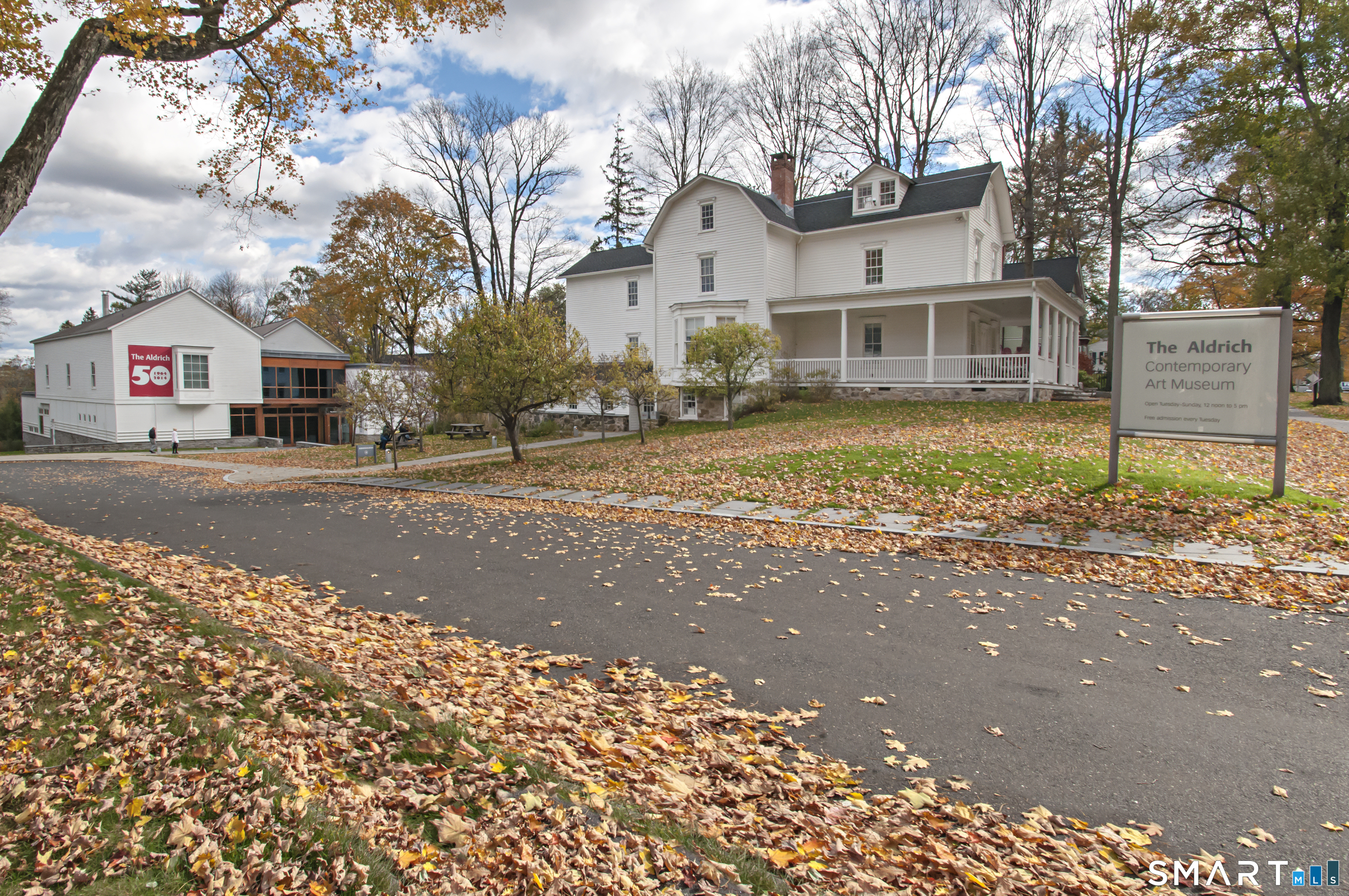 564 Barrack Hill Road Ridgefield CT 06877