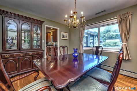 31 Paugussett Road Newtown CT 06482
