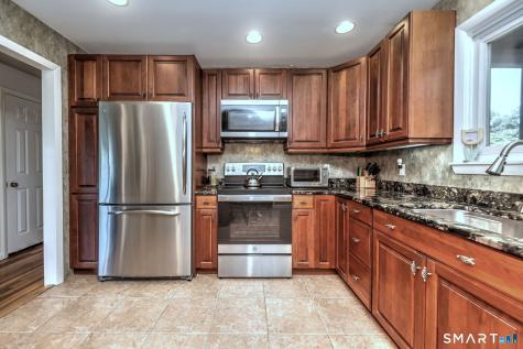 31 Paugussett Road Newtown CT 06482