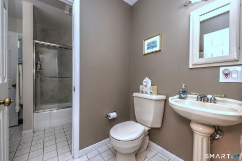31 Paugussett Road Newtown CT 06482