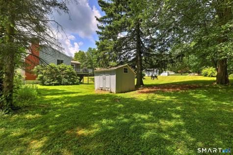 31 Paugussett Road Newtown CT 06482