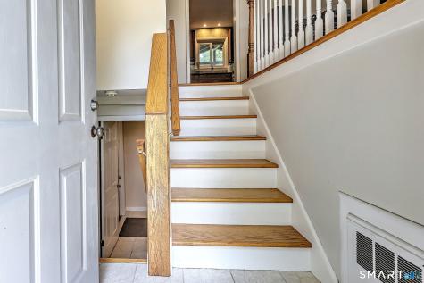 31 Paugussett Road Newtown CT 06482