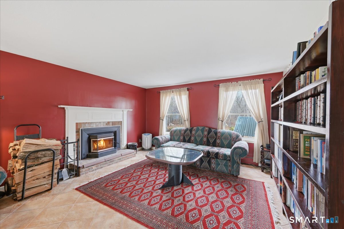 393 Forsyth Road Salem CT 06420