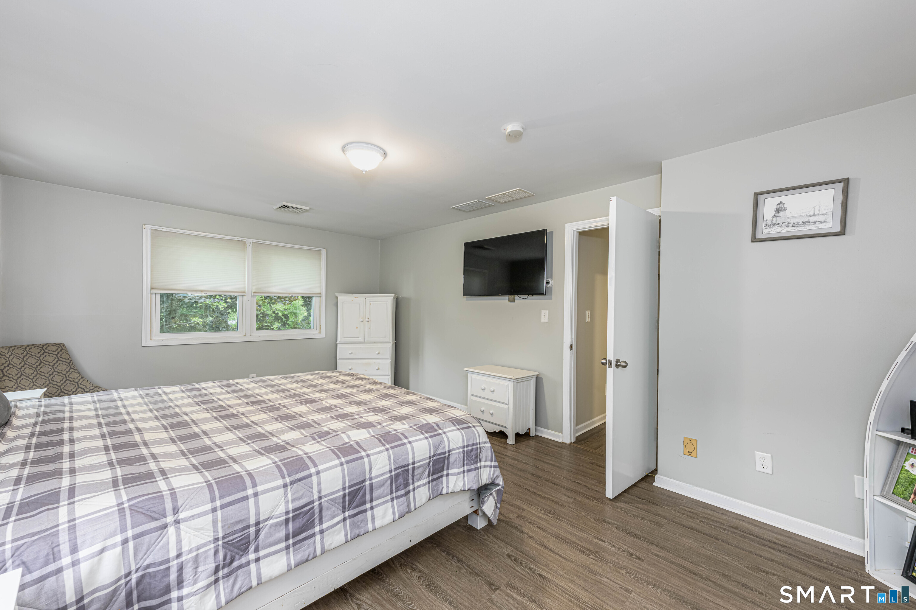 26 Dorchester Lane Branford CT 06405