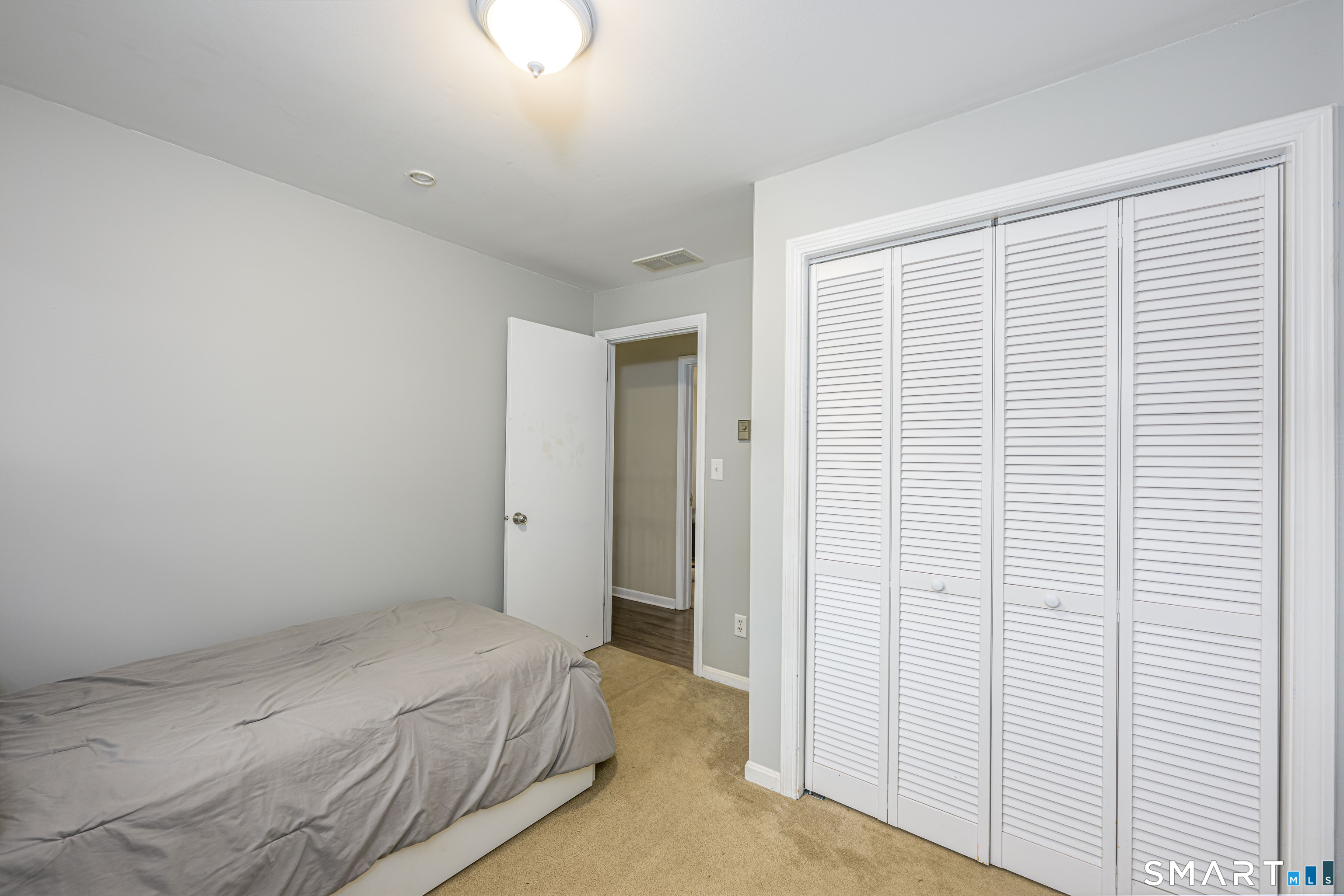 26 Dorchester Lane Branford CT 06405