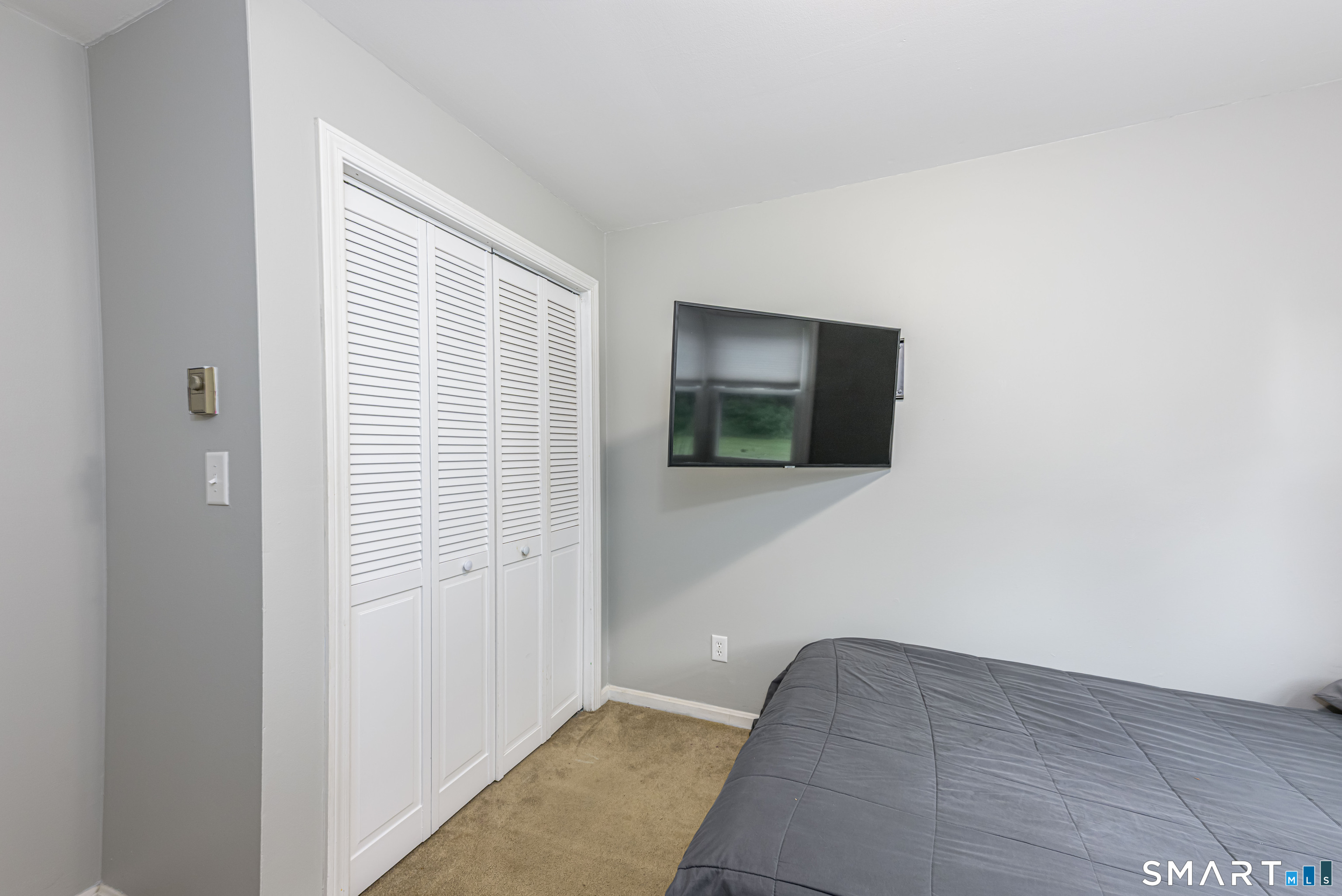 26 Dorchester Lane Branford CT 06405