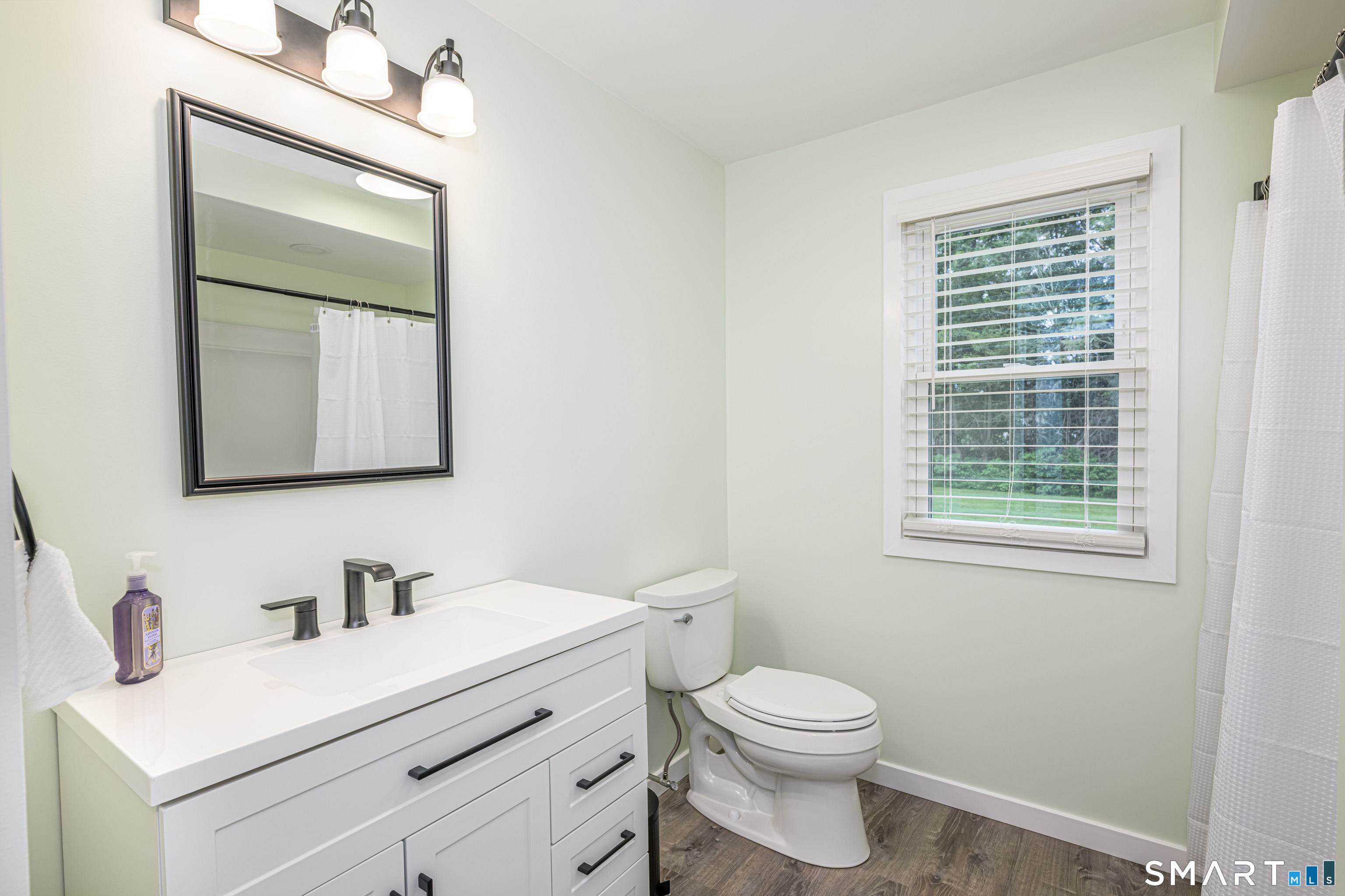 26 Dorchester Lane Branford CT 06405