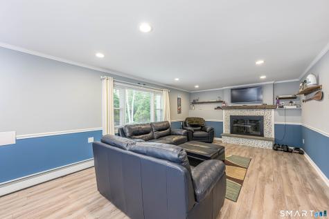 26 Dorchester Lane Branford CT 06405